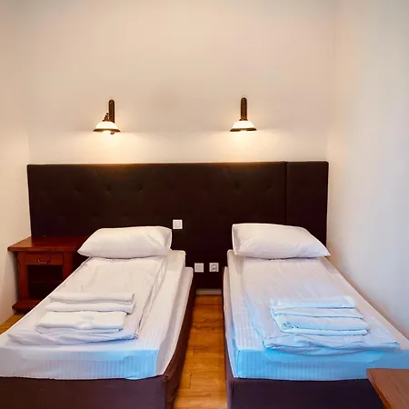 Hotel Palac W Myslecinku 3*