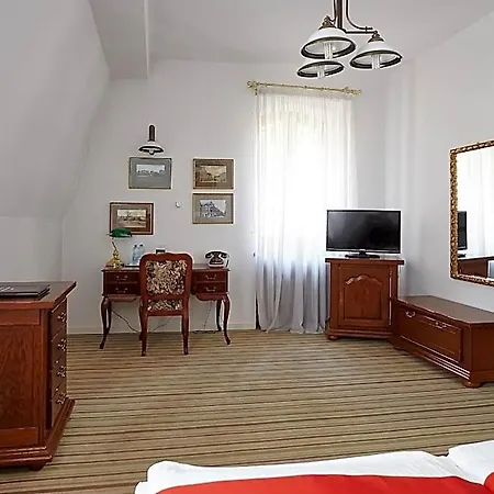 Palac Myslecinek 3* Bydgoszcz