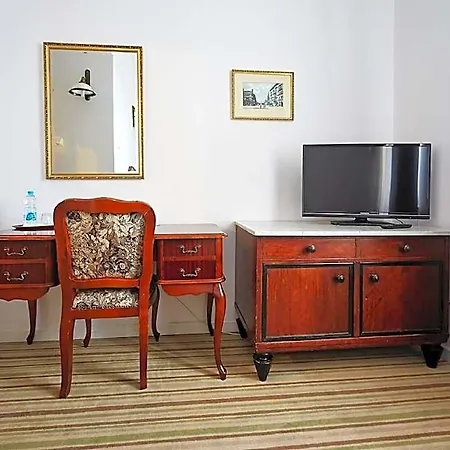 Hotel Pałac W Myślęcinku 3*