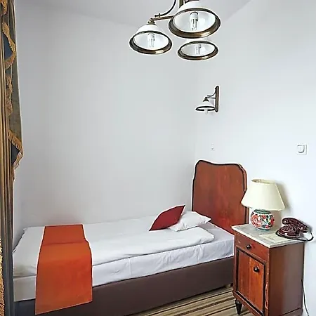Palac Myslecinek 3*